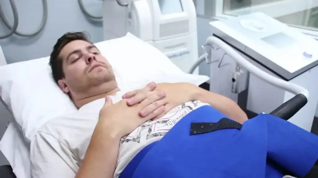 Transforming Bodies: Celebrity Success Stories and the Truth Behind Body Contouring 2 Image of male having body contouring Amersham treatment